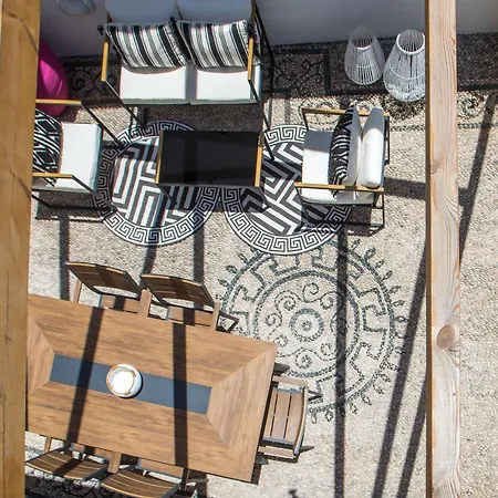 Sakura Feriehus Líndos