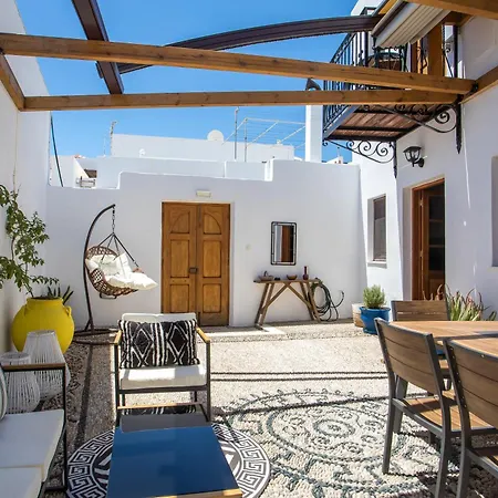 Sakura Vakantiehuis Líndos